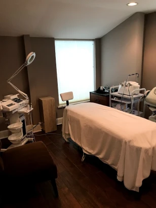 younger-image-plastic-surgery-center-2.jpg