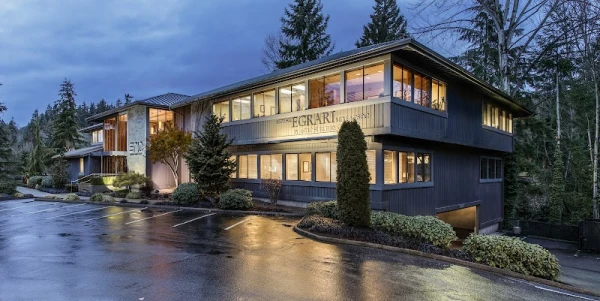 egrari-non-invasive-center-seattle-medical-spa-1.jpg