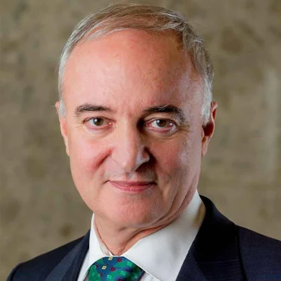 dr-ludwig-allegra-bellevue-plastic-surgeon-1.jpg