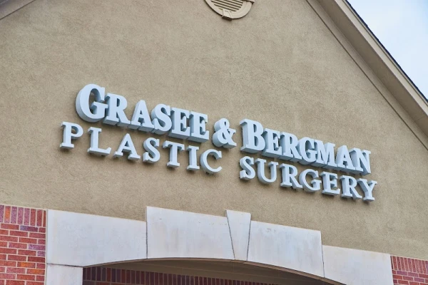 carmel-cosmetic-and-plastic-surgeons-4.jpg