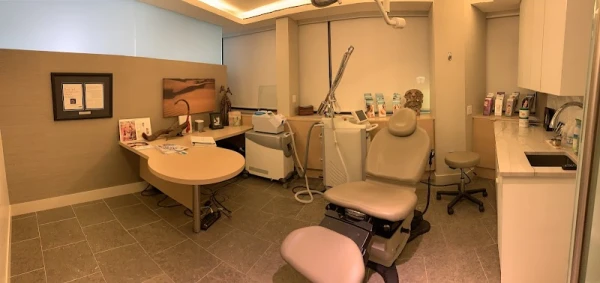dr-kaveh-alizadeh-cosmoplastic-surgery-3.jpg