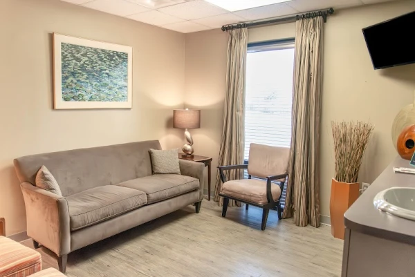 pschr-plastic-surgery-center-of-hampton-roads-medspa-4.jpg