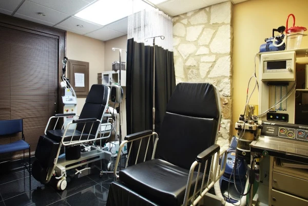 dr-jeneby-plastic-surgery-4.jpg