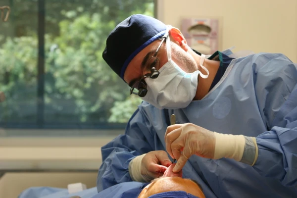 mesbahi-plastic-surgery-1.jpg