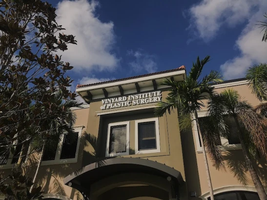 dr-william-j-vinyard-board-certified-plastic-surgeon-port-st-lucie-fl-3.jpg
