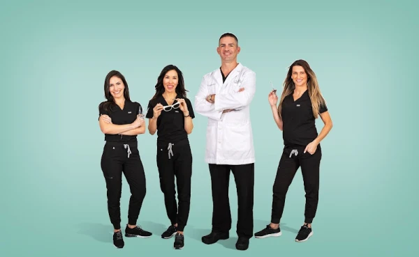 castellano-cosmetic-surgery-center-4.jpg
