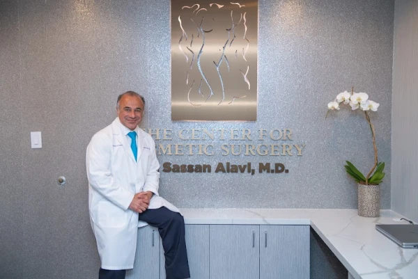center-for-cosmetic-surgery-sassan-alavi-md-3.jpg