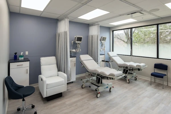 lucie-capek-md-plastic-surgery-medspa-2.jpg