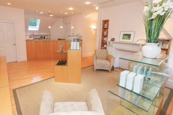 q-the-medical-spa-at-lindsay-house-1.jpg