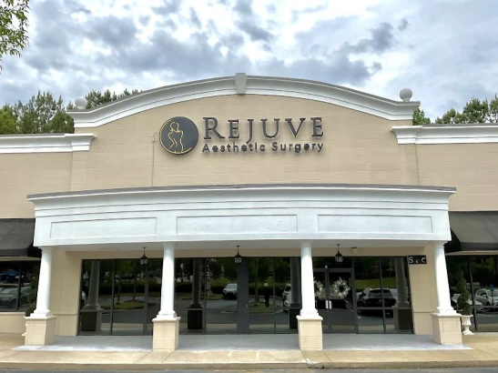 rejuve-aesthetic-surgery-4.jpg