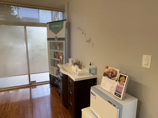 skinlastiq-3.jpg