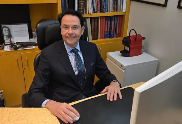 Dr. Richard Swift, MD: Plastic Surgeon Long Island, Forehead Reduction, Buccal Fat Removal, Labiaplasty, Liquid Facelift, Rocky Point, New York, 11778