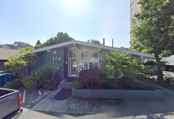 A Beau Jeu Plastic Surgery, Inc., San Mateo, California, 94401
