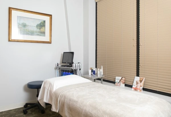 genesis-cosmetic-laser-center-2.jpg