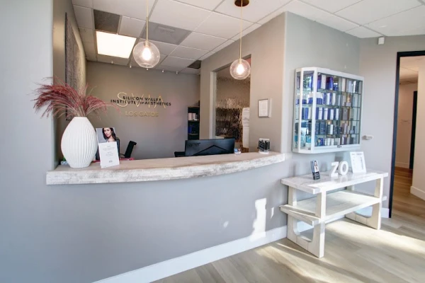 tom-s-liu-md-svia-plastic-surgery-sacramento-1.jpg