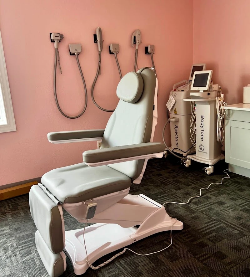 Top Beauty Bar, Sheboygan, Wisconsin, 53081