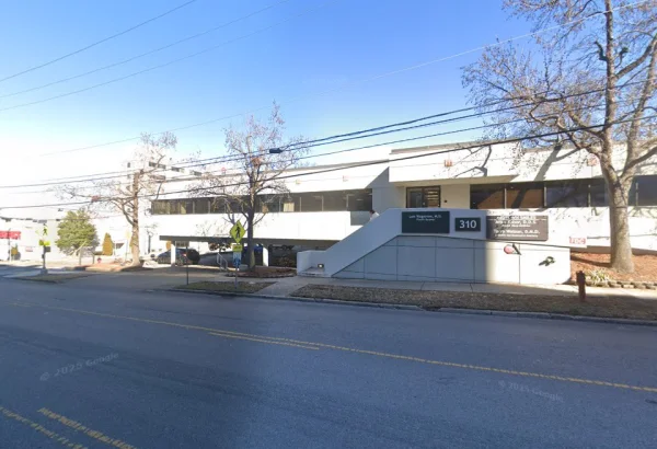 Wagstrom Lois MD, Nashville, Tennessee, 37203