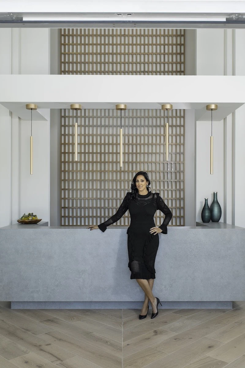 Naples Aesthetic Institute: Kiran Gill, MD