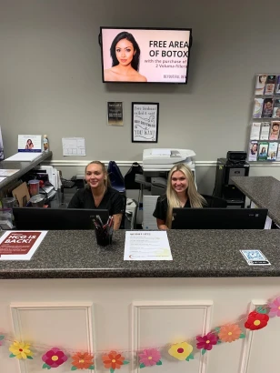 complete-laser-clinic-asheville-mall-3.jpg