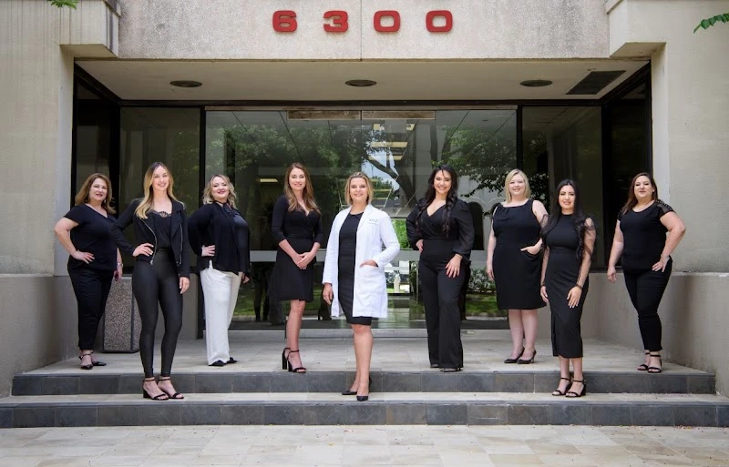 Olga Bachilo, MD. Plastic Surgeon, Bellaire, Texas, 77401