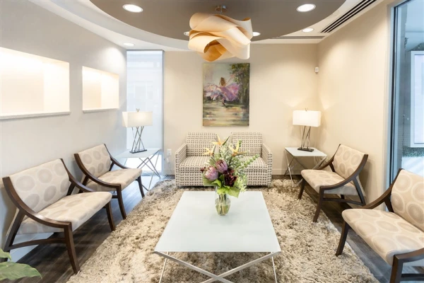 monarch-plastic-surgery-skin-renewal-center-2.jpg