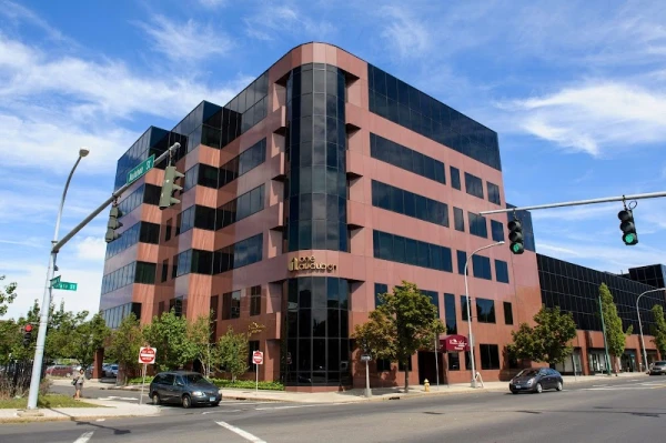 esana-plastic-surgery-center-medspa-2.jpg