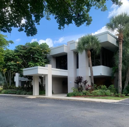 delray-beach-plastic-surgery-john-g-westine-md-1.jpg