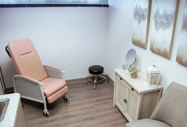 birmingham-cosmetic-surgery-dr-rifai-4.jpg