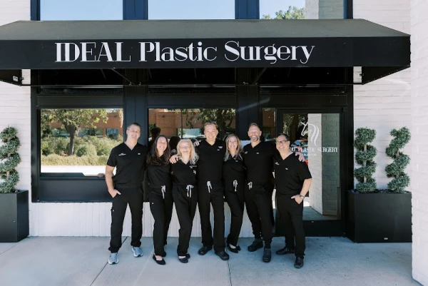 dr-kaye-riolo-ideal-plastic-surgery-1.jpg