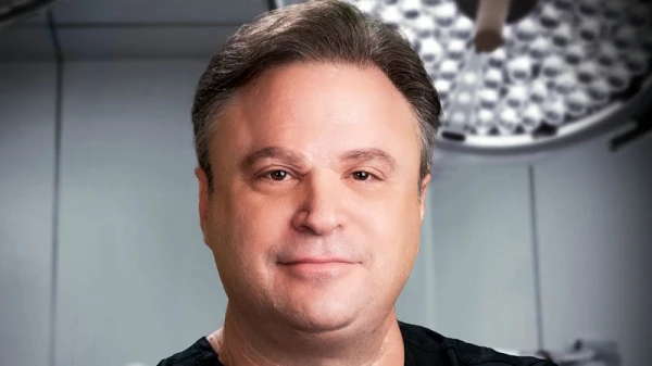kronowitz-plastic-surgery-houston-2.jpg