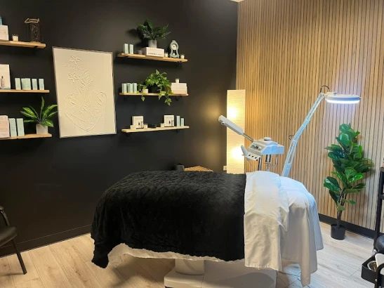 vigeo-care-center-aesthetics-2.jpg