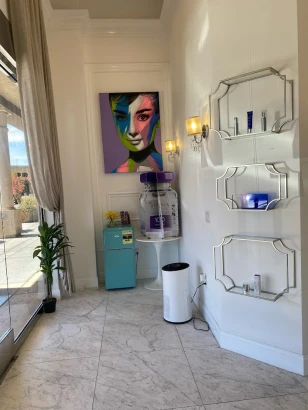 korman-plastic-surgery-wunderbar-medspa-1.jpg