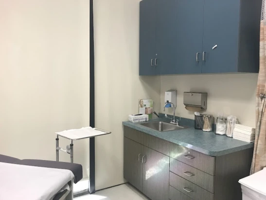 plastic-surgeon-pasadena-dr-caroline-min-2.jpg