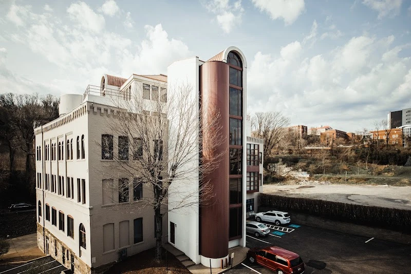Pittsburgh Center for Plastic Surgery, Pittsburgh, Pennsylvania, 15213