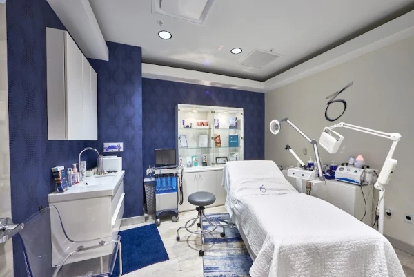 clinique-of-plastic-surgery-dr-christian-g-drehsen-1.jpg