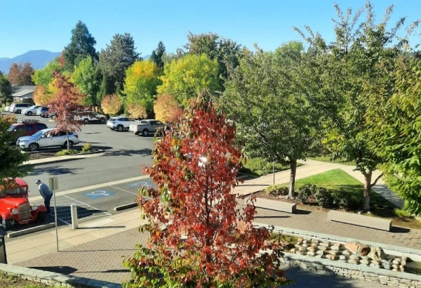 womens-health-center-of-southern-oregon-3.jpg