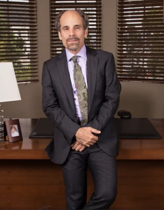 leslie-stevens-md-facs-1.png