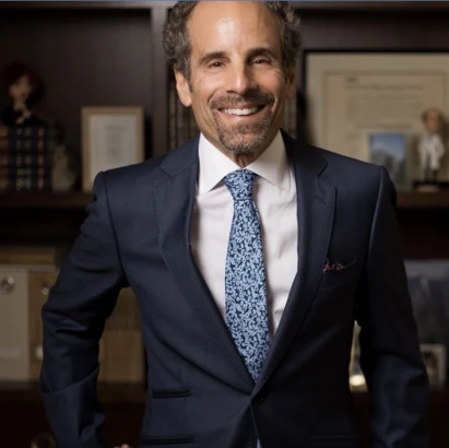 leslie-stevens-md-facs-2.png