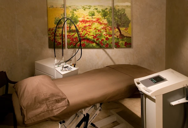 sanger-avenue-medical-aesthetics-2.png