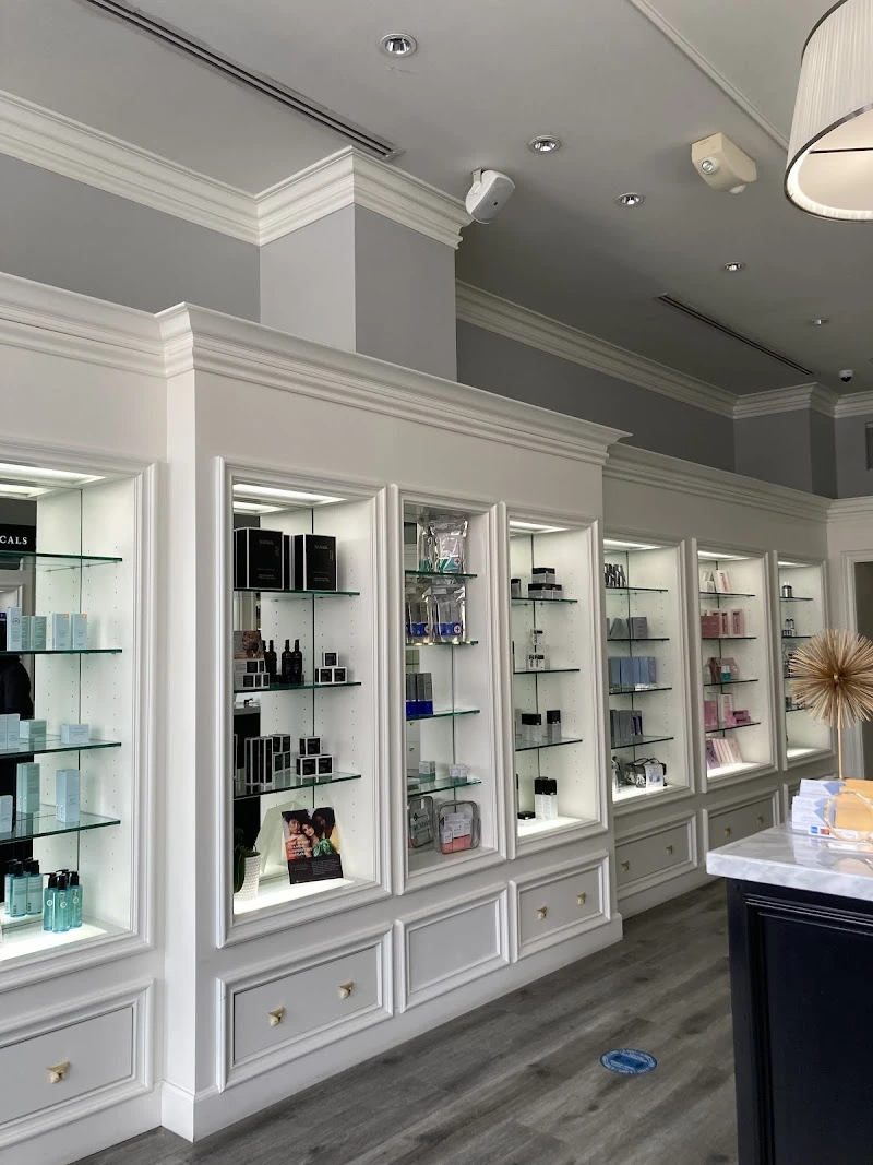SMOOTH SKIN LOUNGE, Studio City, California, 12204