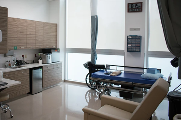 dr-leo-baccaro-1.jpg