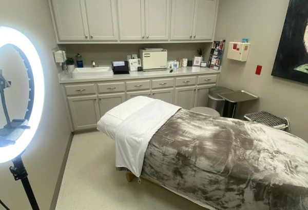 revive-medical-spa-llc-at-advanced-dermatology-1.jpg