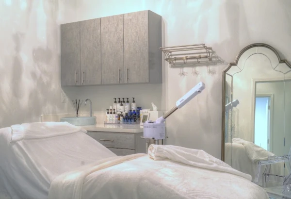 advanced-aesthetics-med-spa-1.jpg