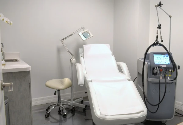 advanced-aesthetics-med-spa-3.jpg