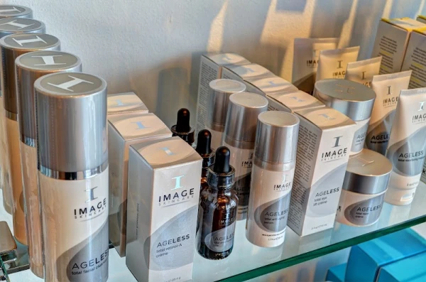 advanced-aesthetics-med-spa-4.jpg
