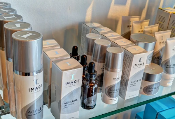 advanced-aesthetics-med-spa-4.jpg