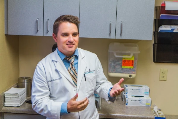 plastic-surgeons-of-northern-arizona-3.jpg
