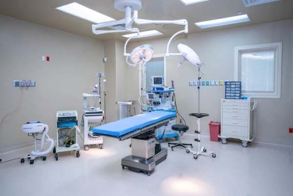 gallas-plastic-surgery-and-vein-center-1.jpg