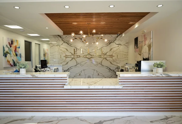 the-oaks-plastic-surgery-3.jpg