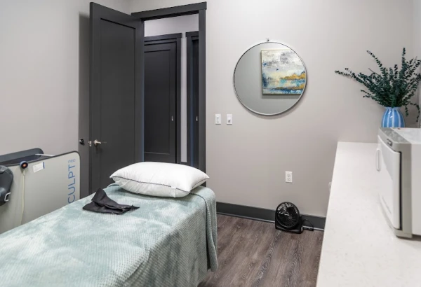 crown-med-spa-3.jpg